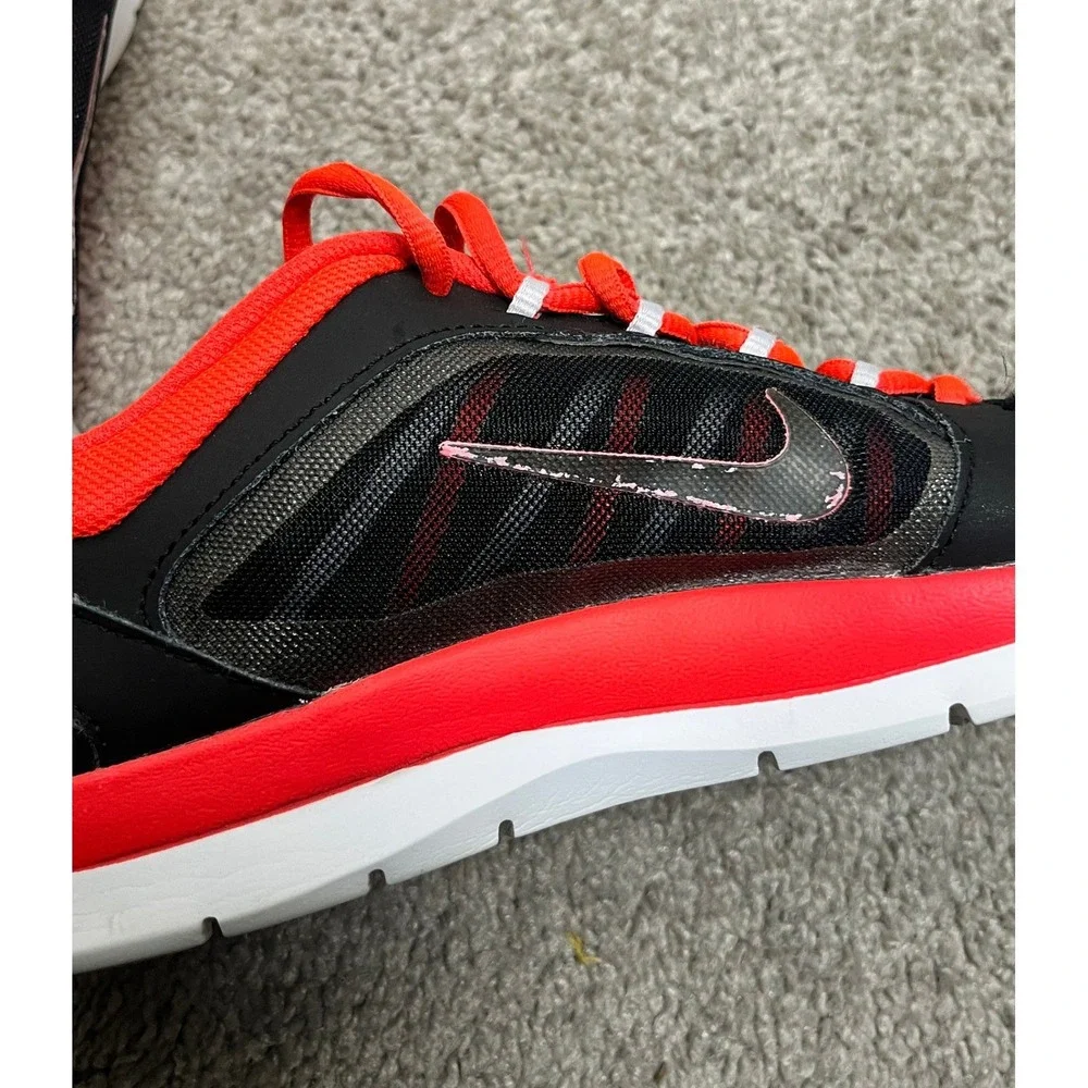 Nike In-Season TR 3 Womens Training Shoes Black Red 643083-002 Size 8